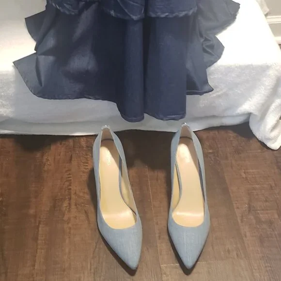 Michael Kors Pumps - Picture 7 of 7